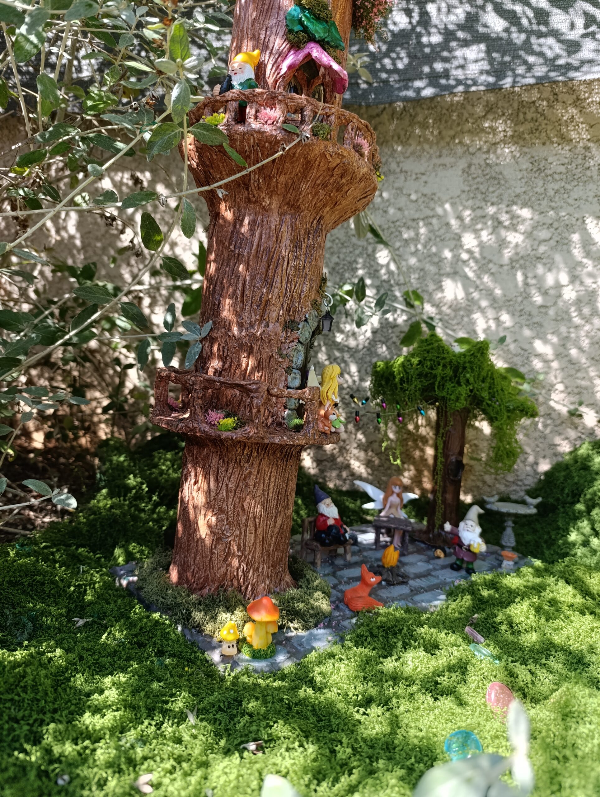 🌳✨Maison Arbre refuge Sylvestre du Village du Lys Enchanté