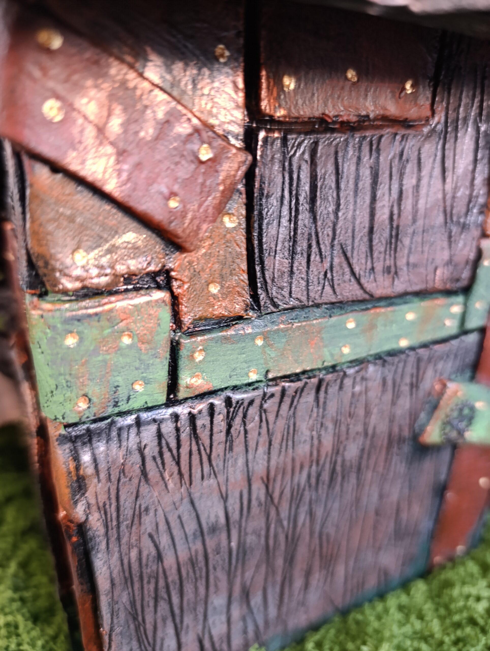 La Maison Rafistolée, abri Bricolé du Village du Lys Enchanté – Image 17