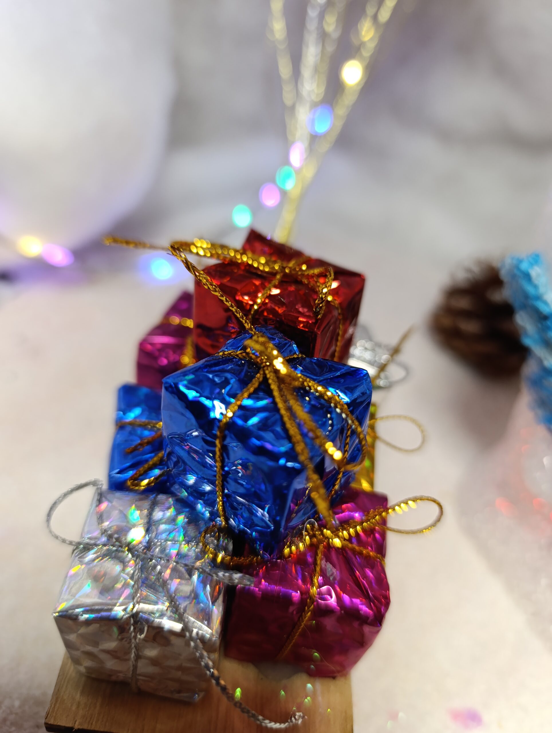 IMG_20251209_093256 🎄 Décoration de Noël artisanale – L’Ours et les Ballons de Noël – Image 2