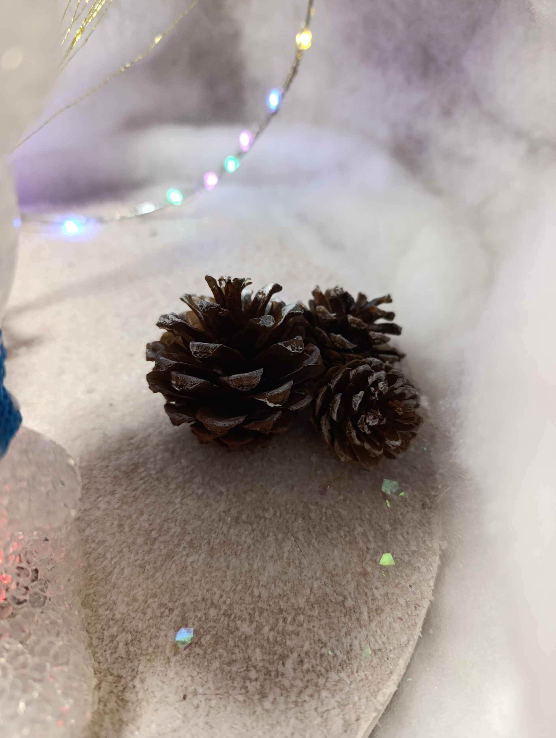 IMG_20251209_093302 🎄 Décoration de Noël artisanale – L’Ours et les Ballons de Noël – Image 3