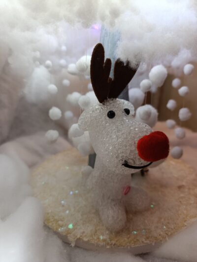 🎄 Décoration de Noël – Scène féerique hivernale sous nuage de neige