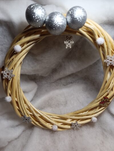 ❄️ Couronne Flocons d’Argent – La poésie de l’hiver en toute simplicité