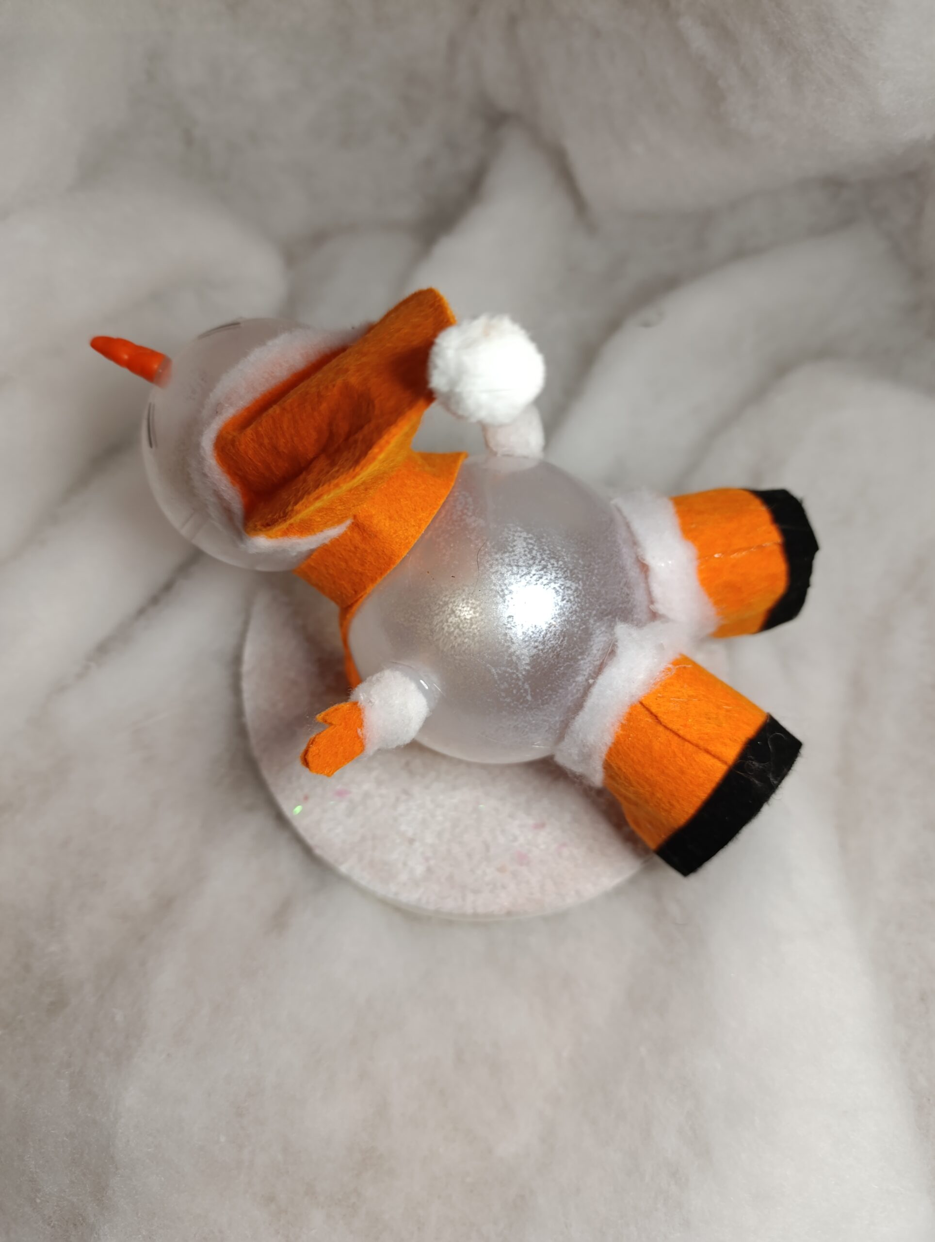 IMG_20251209_094938 « Floconfus Bonhomme de neige plongeon orange » – Image 4