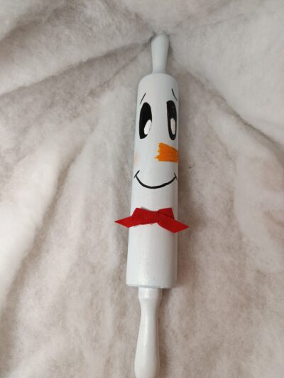 🎄 Décoration de Noël – Bonhomme de neige en rouleau à pâtisserie en bois, nœud rouge