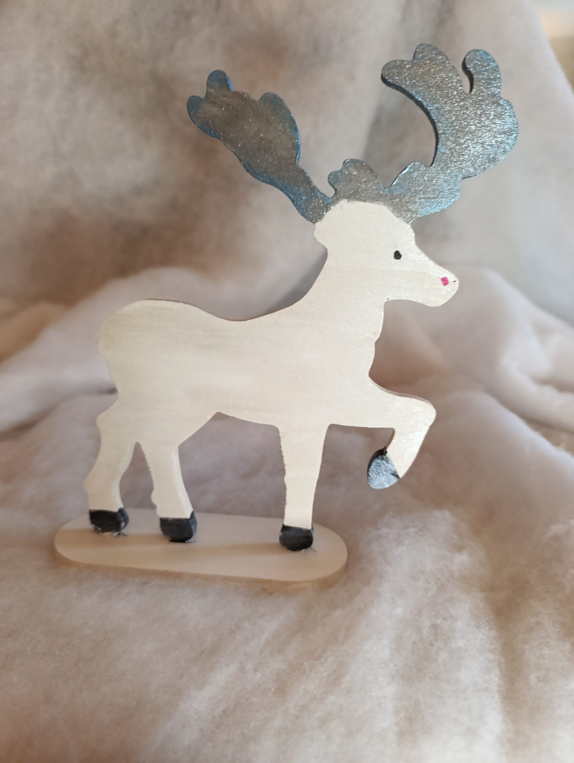 IMG_20251209_105513 🦌 Renne Enneigé du Village du Lys Enchanté Décoration artisanale de Noël – Image 7