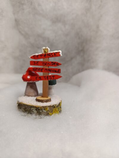Décoration de Noël Duo de champignons & panneau “Défense de bouder”