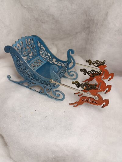 ❄️✨ Traîneau Bleu Boréal – Le Messager des Nuits Givrées