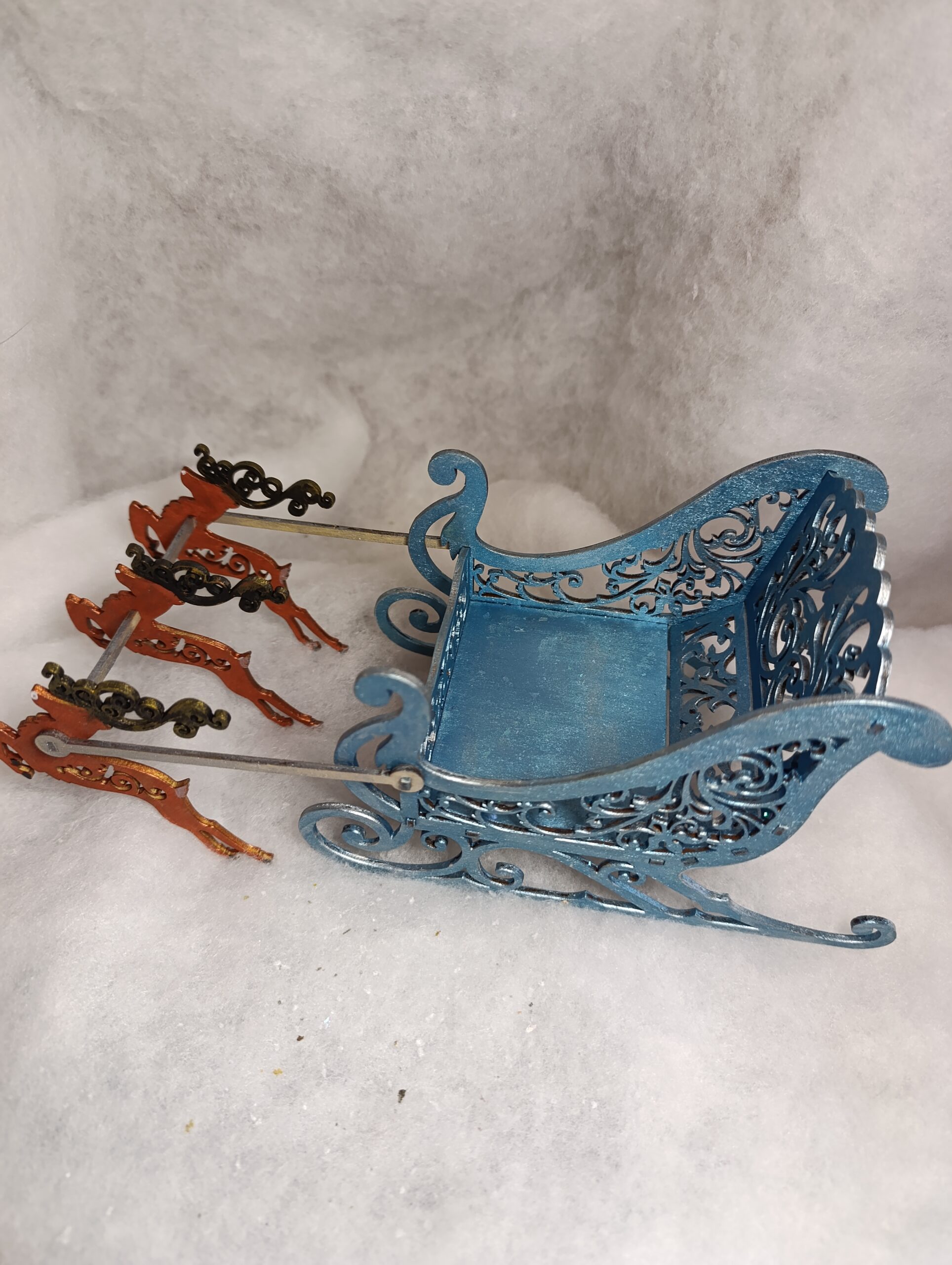 IMG_20251209_114238 ❄️✨ Traîneau Bleu Boréal – Le Messager des Nuits Givrées – Image 3