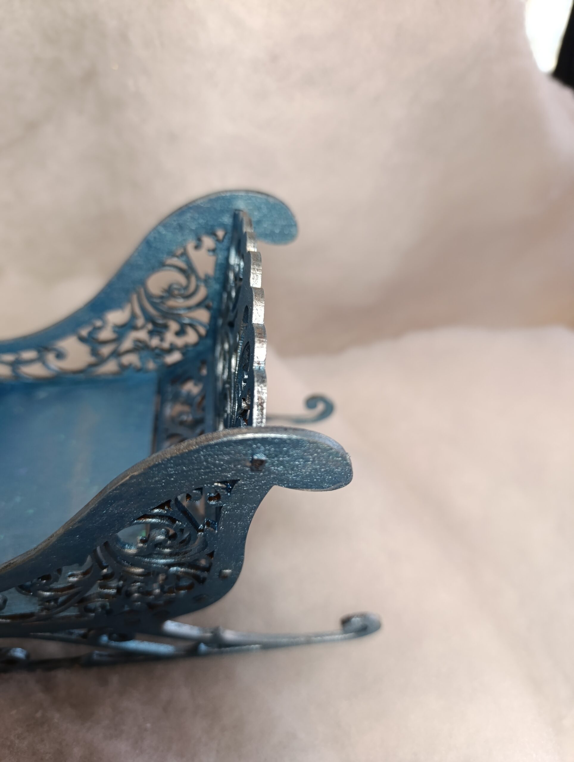 IMG_20251209_114253 ❄️✨ Traîneau Bleu Boréal – Le Messager des Nuits Givrées – Image 5