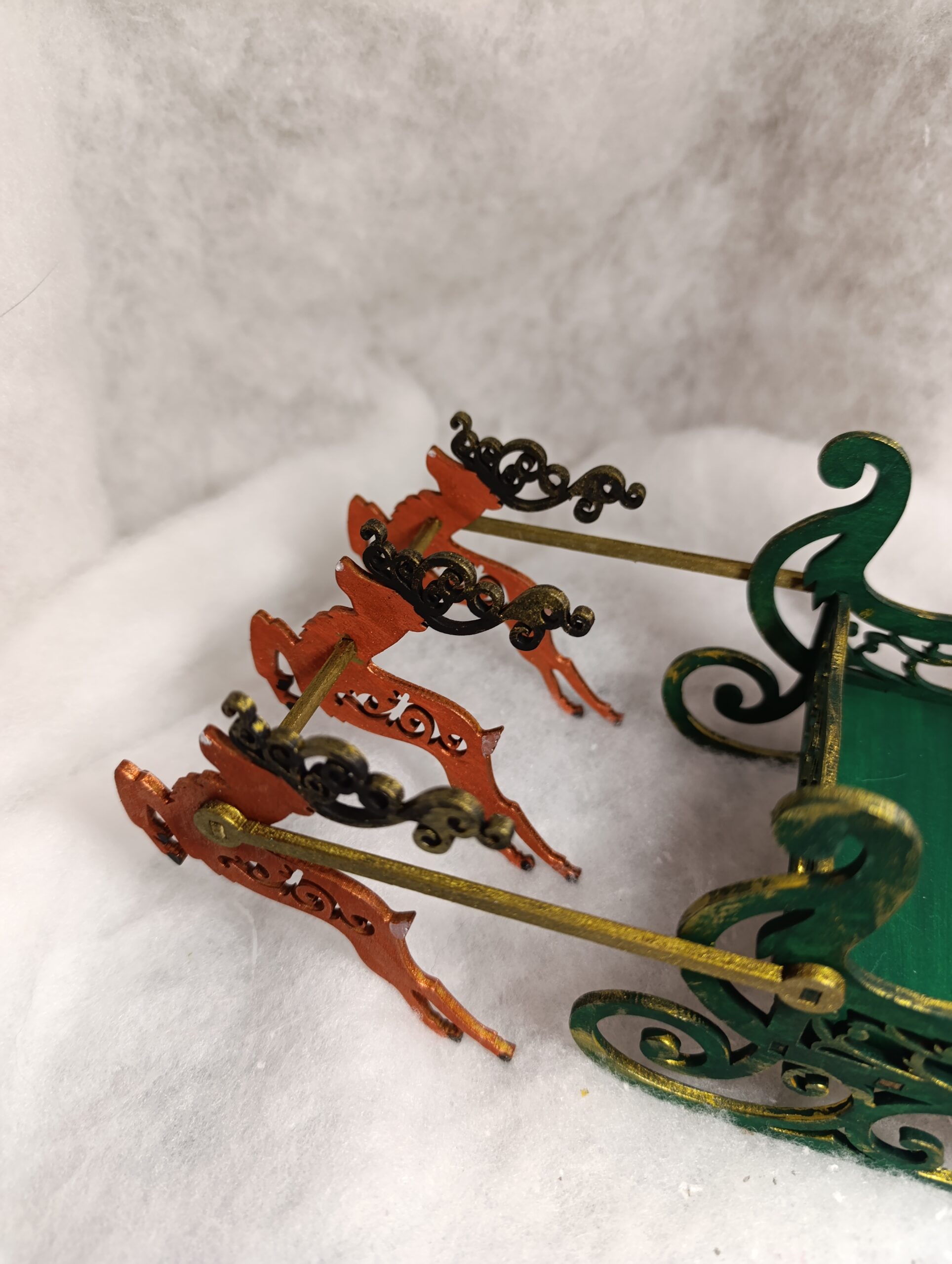 IMG_20251209_114322 🌲✨ Traîneau Vert Émeraude Le Gardien des Forêts Hivernales – Image 6