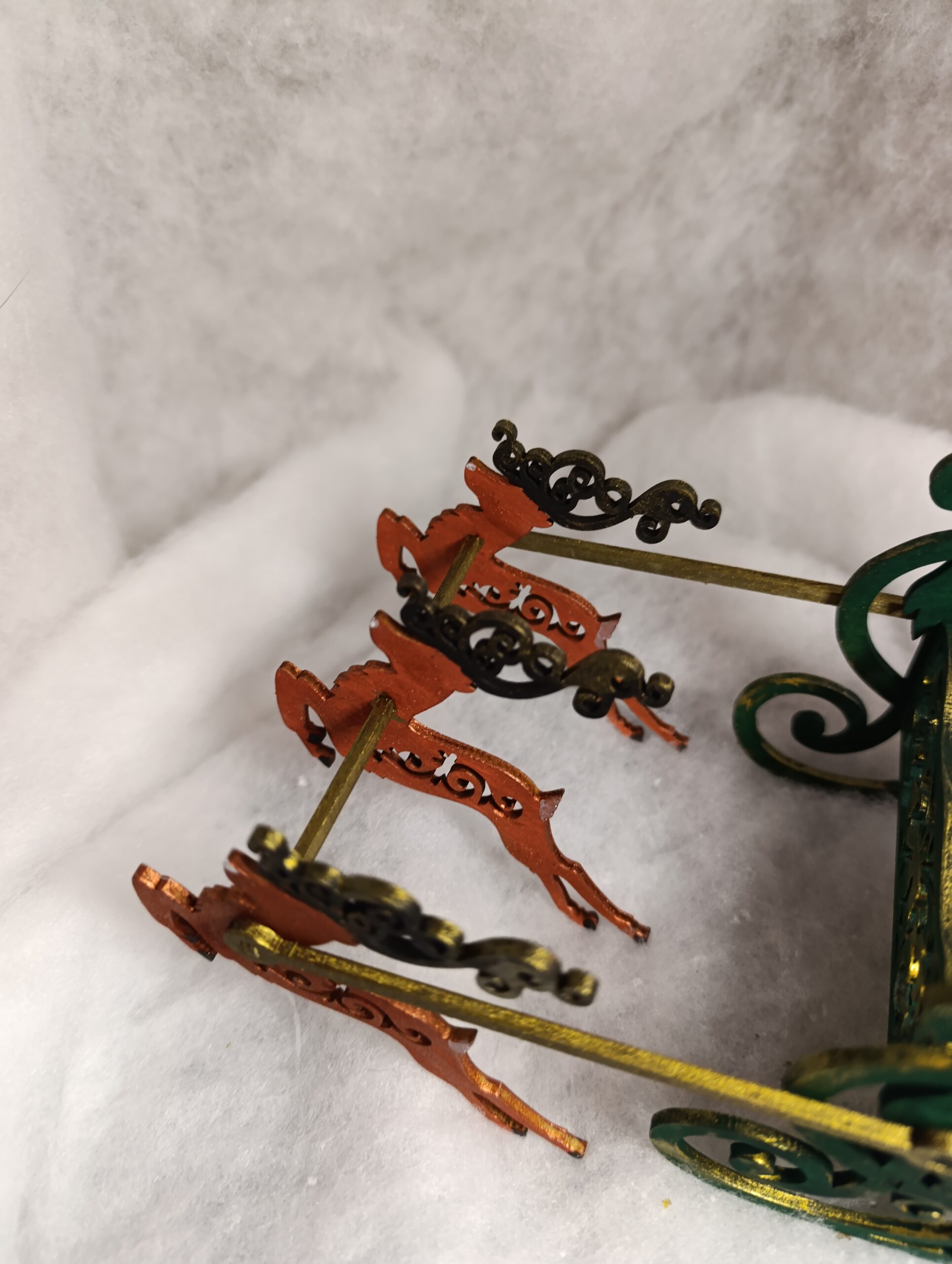 IMG_20251209_114324 🌲✨ Traîneau Vert Émeraude Le Gardien des Forêts Hivernales – Image 9