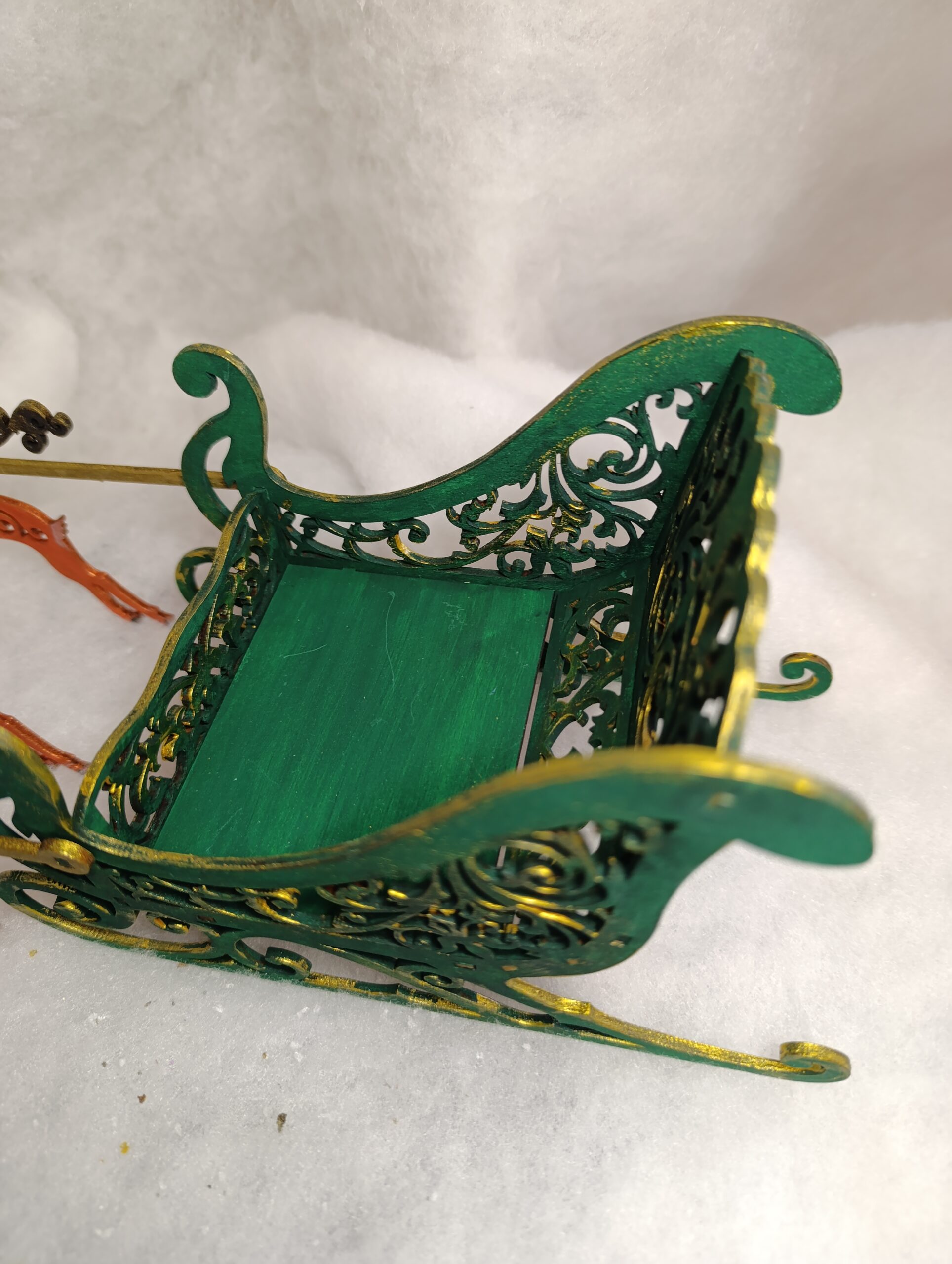 IMG_20251209_114329 🌲✨ Traîneau Vert Émeraude Le Gardien des Forêts Hivernales – Image 8