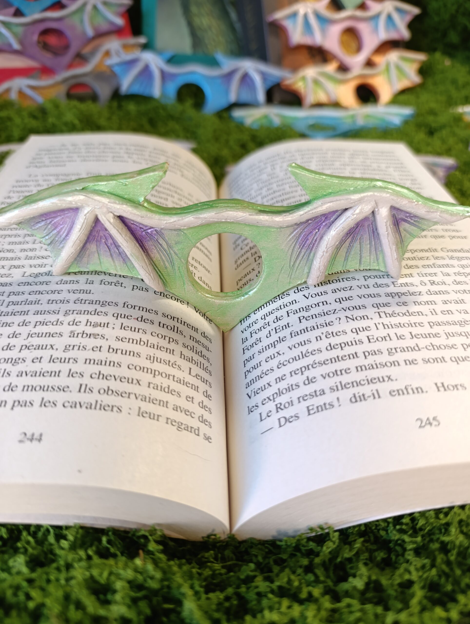 rune féerique celtique – gardienne des murmures enchantés rune féerique celtique – gardienne des murmures enchantés