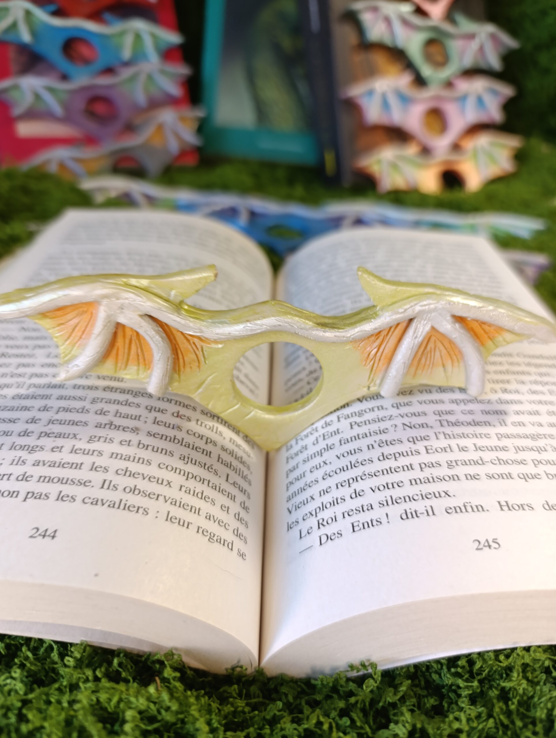 rune féerique celtique – gardienne des murmures enchantés rune féerique celtique – gardienne des murmures enchantés