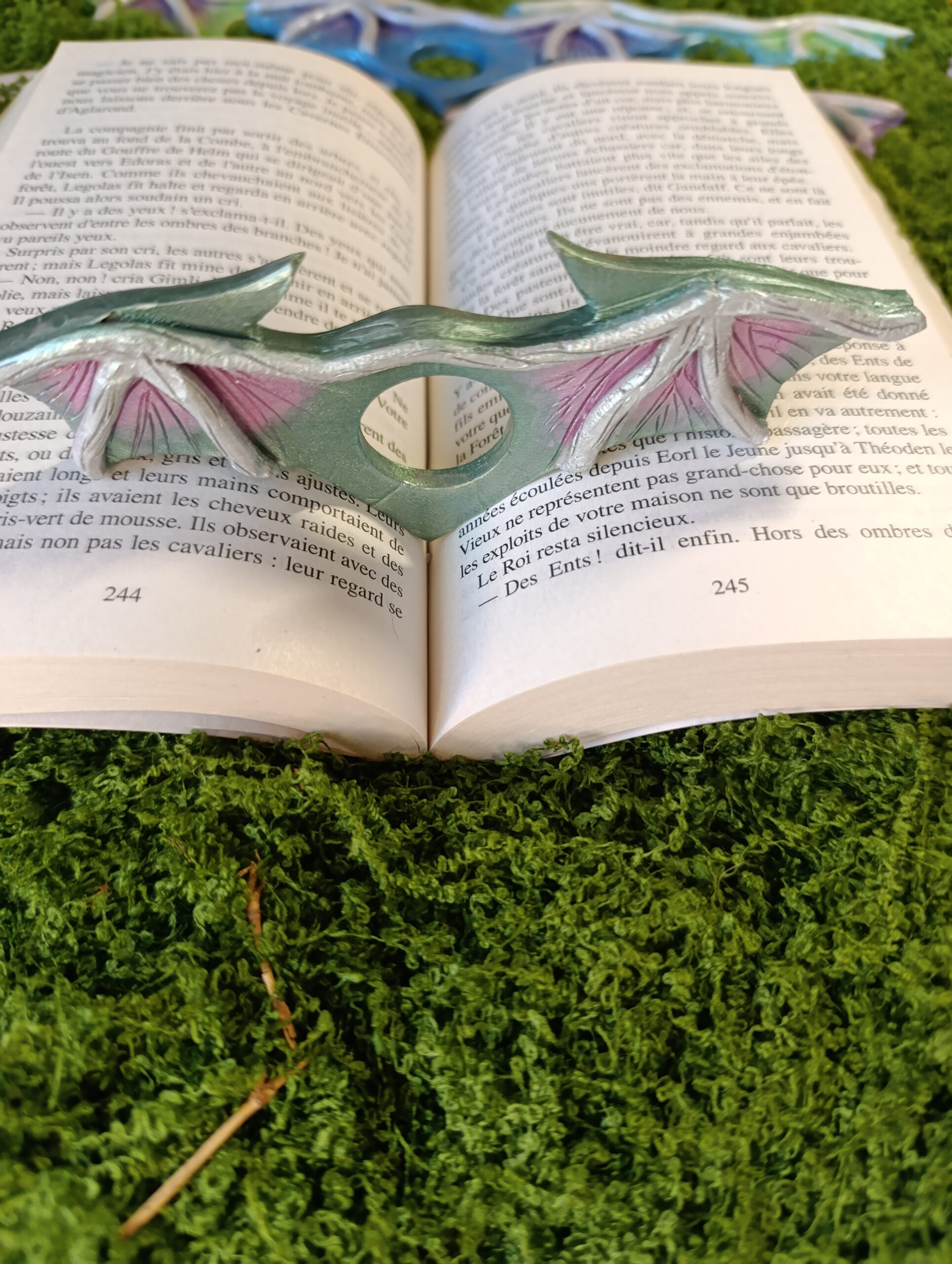 rune féerique celtique – gardienne des murmures enchantés rune féerique celtique – gardienne des murmures enchantés