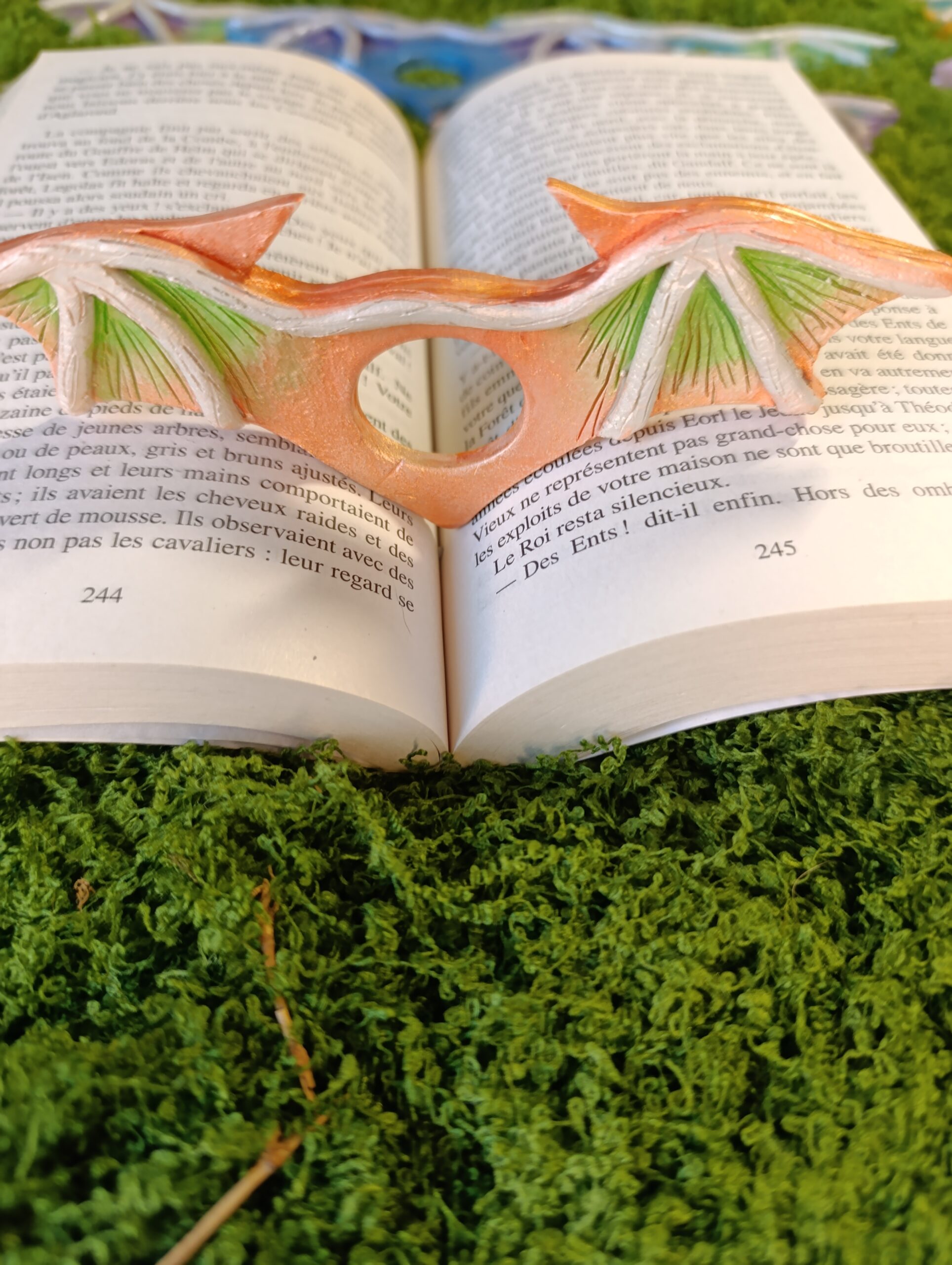 rune féerique celtique – gardienne des murmures enchantés rune féerique celtique – gardienne des murmures enchantés