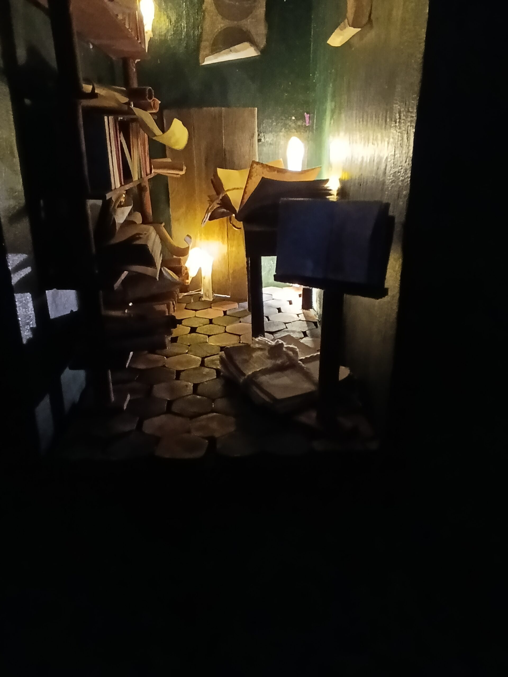 le grimoire des mondes cachés – booknook féerique du village du lys enchanté le grimoire des mondes cachés – booknook féerique du village du lys enchanté