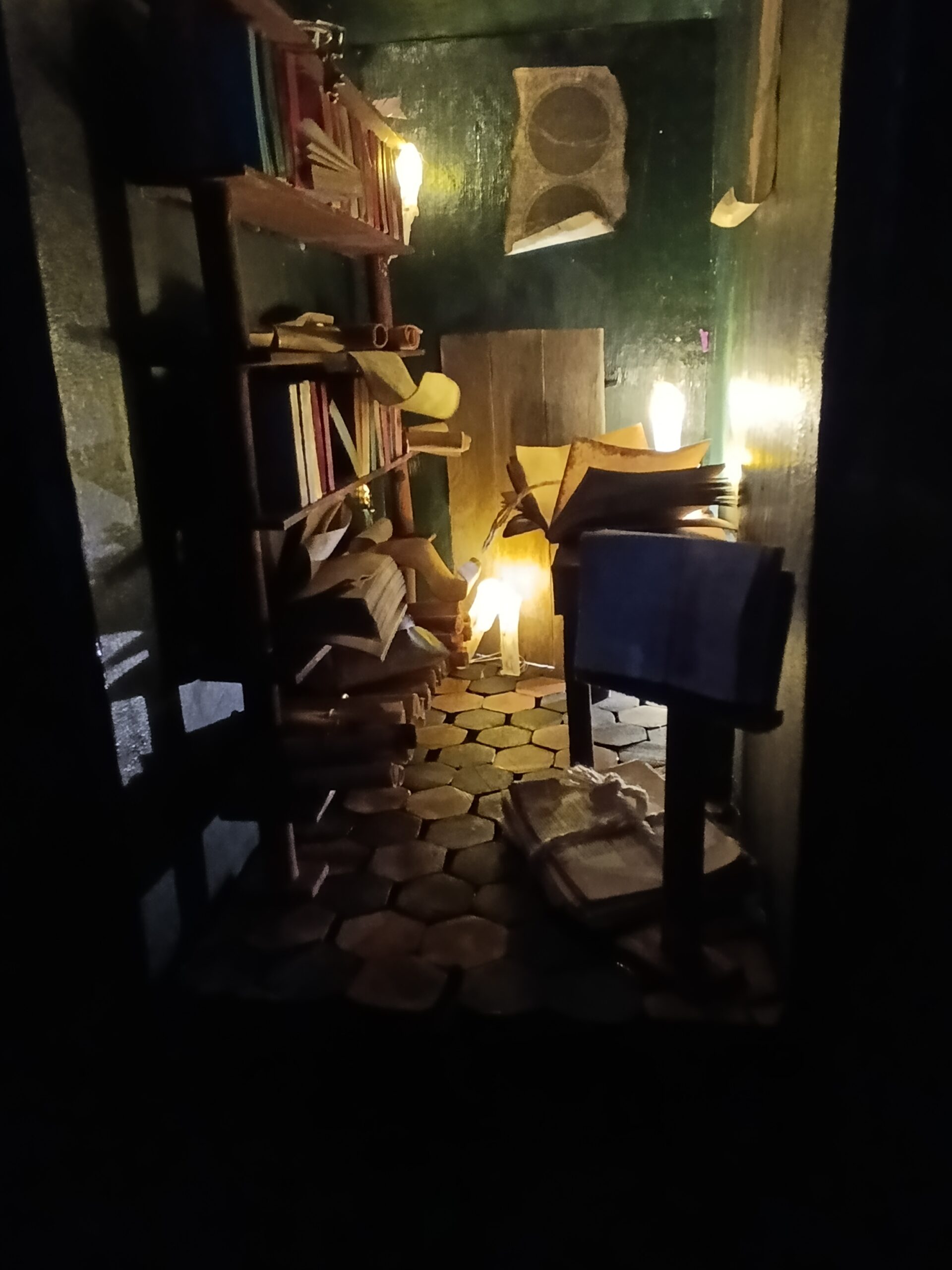 le grimoire des mondes cachés – booknook féerique du village du lys enchanté le grimoire des mondes cachés – booknook féerique du village du lys enchanté