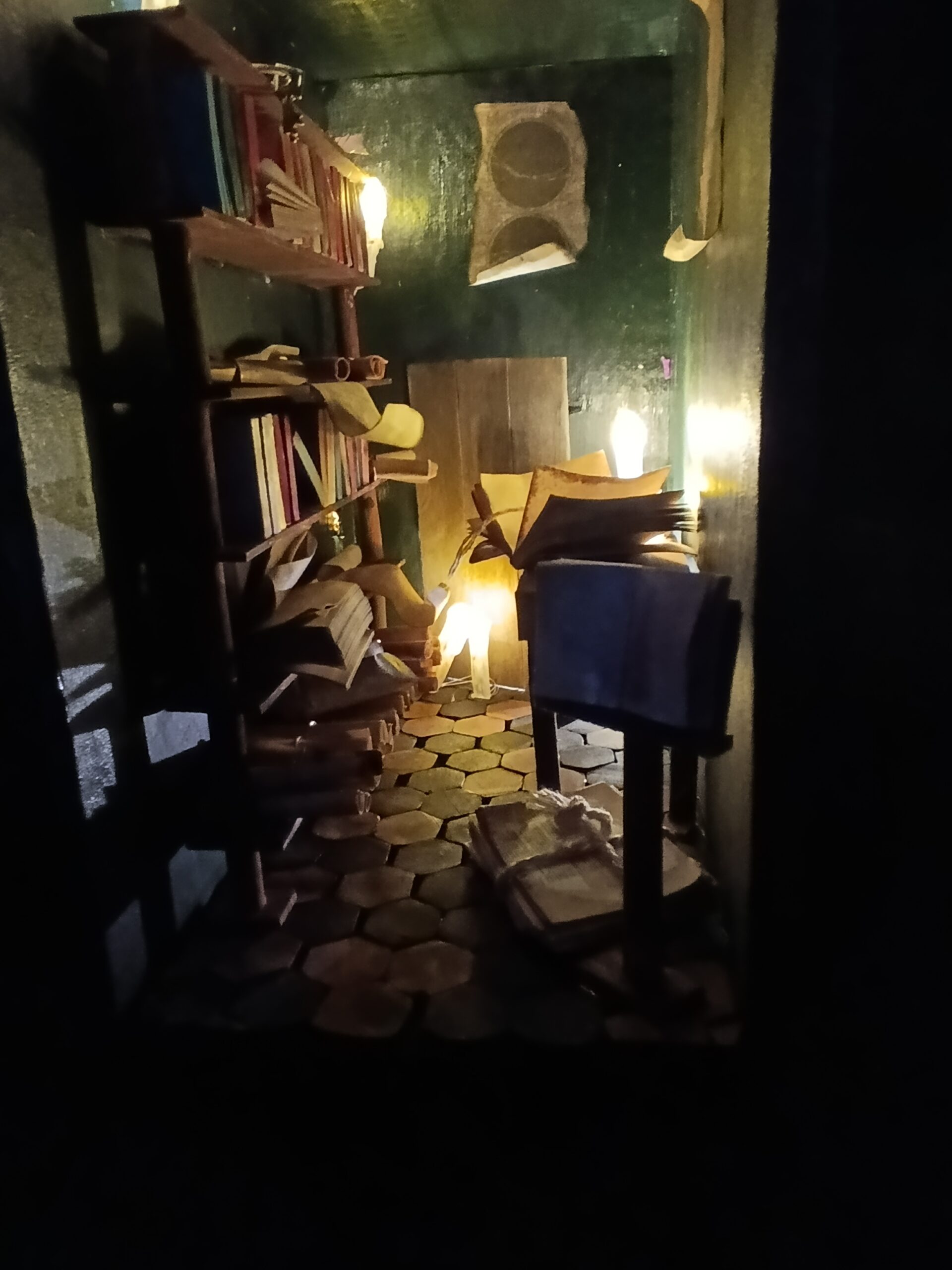 le grimoire des mondes cachés – booknook féerique du village du lys enchanté le grimoire des mondes cachés – booknook féerique du village du lys enchanté