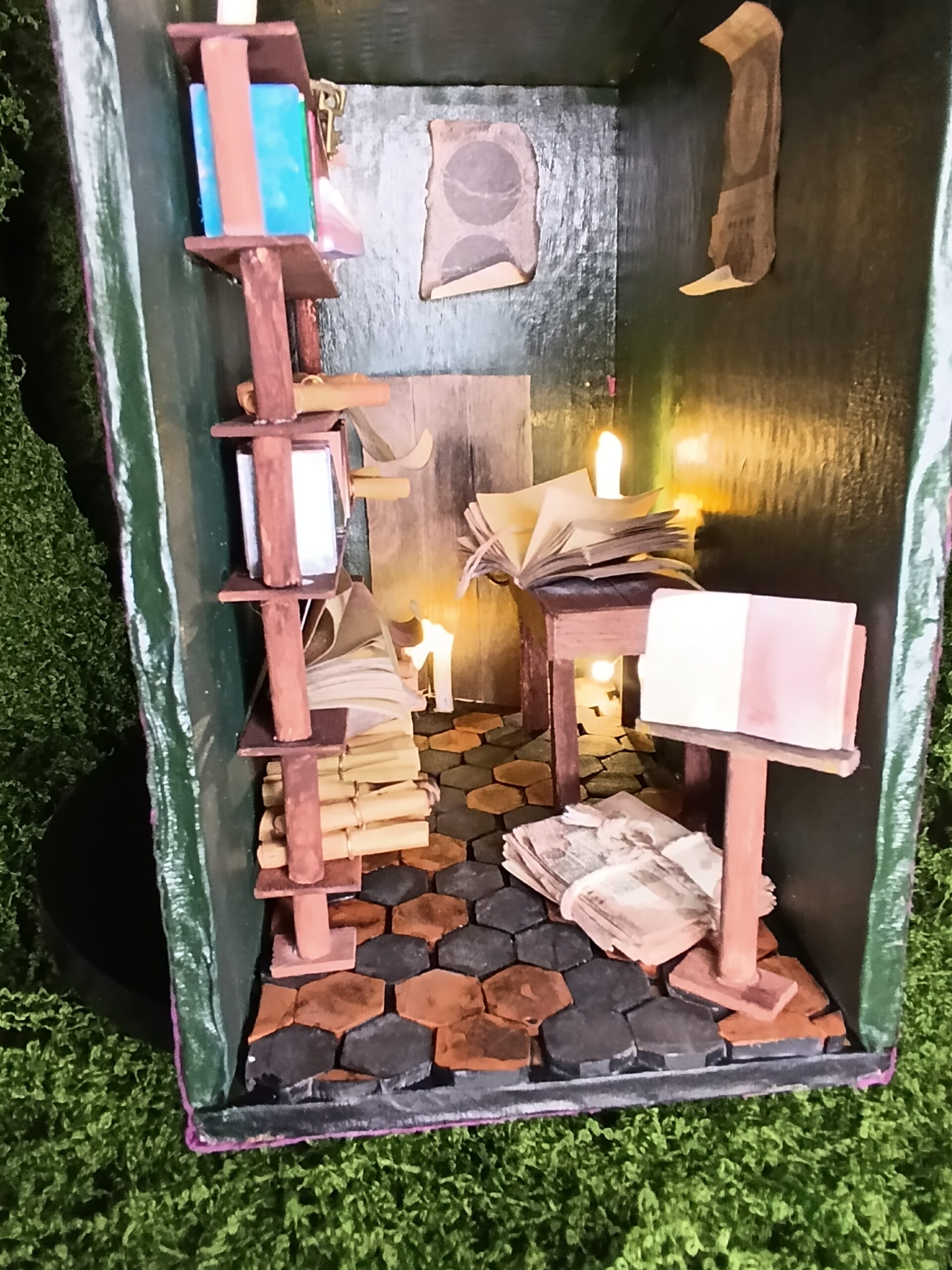 le grimoire des mondes cachés – booknook féerique du village du lys enchanté le grimoire des mondes cachés – booknook féerique du village du lys enchanté