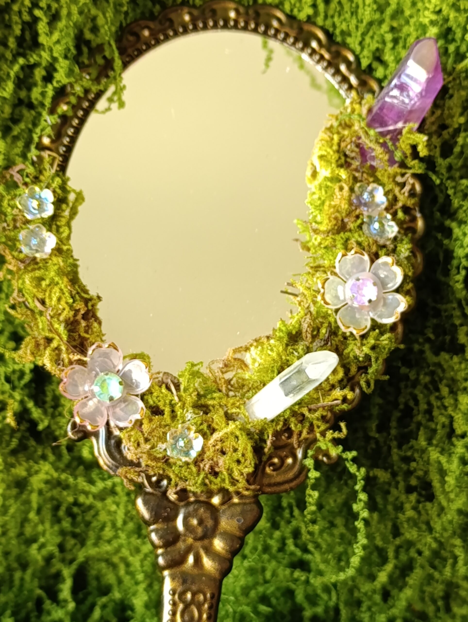 miroir féerique – Éclat de clairière enchantée miroir féerique – Éclat de clairière enchantée