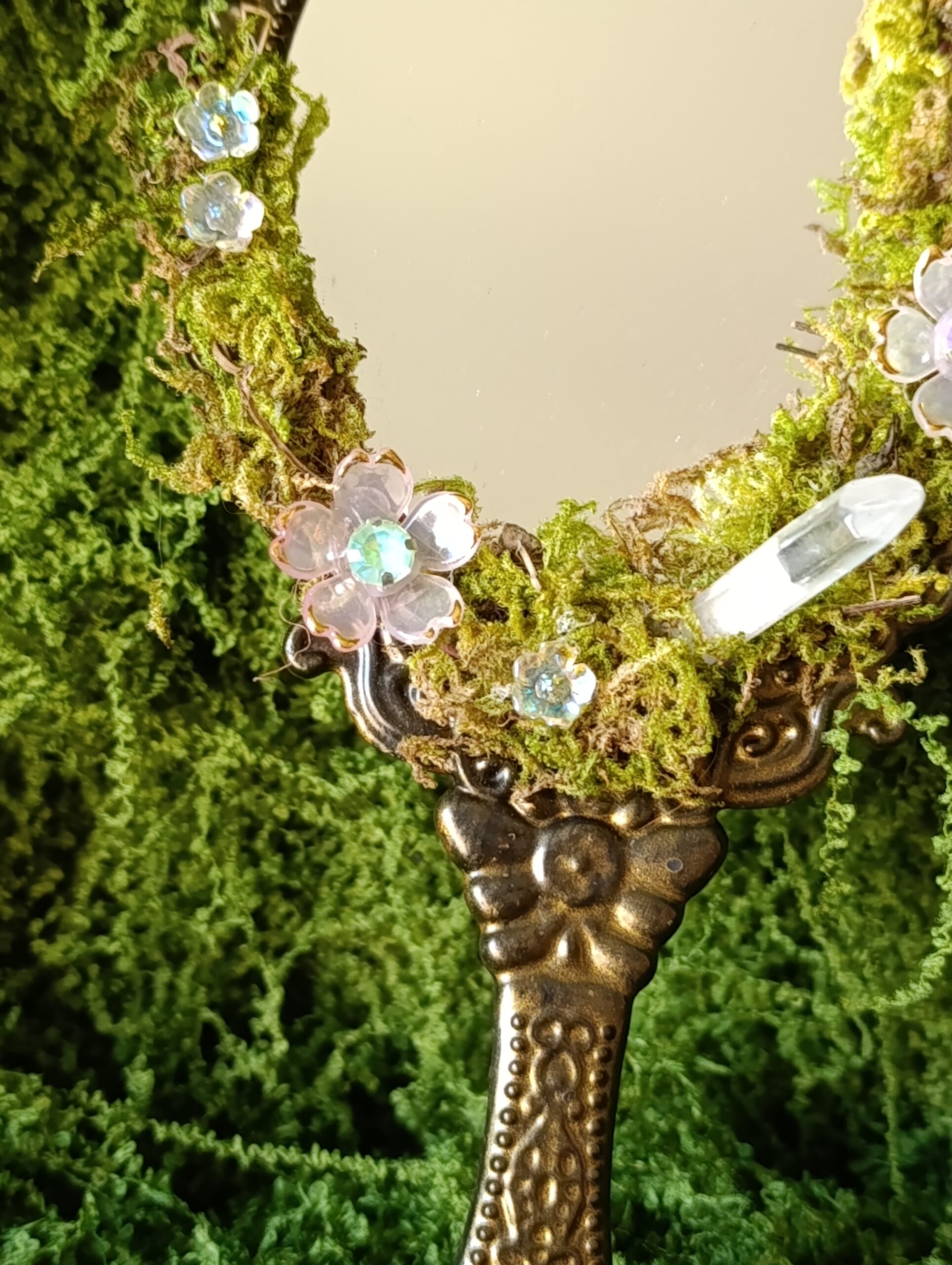 miroir féerique – Éclat de clairière enchantée miroir féerique – Éclat de clairière enchantée