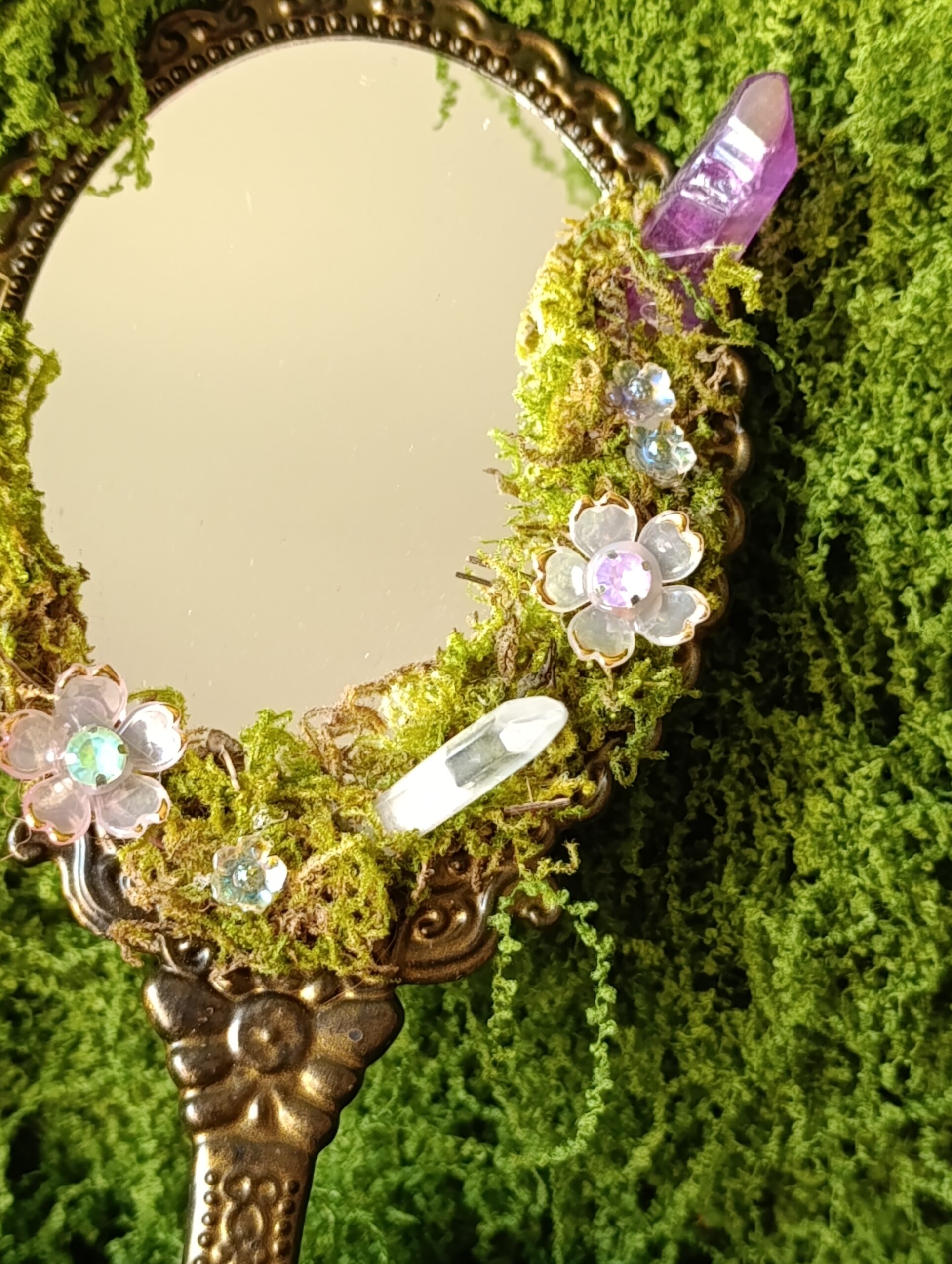 miroir féerique – Éclat de clairière enchantée miroir féerique – Éclat de clairière enchantée