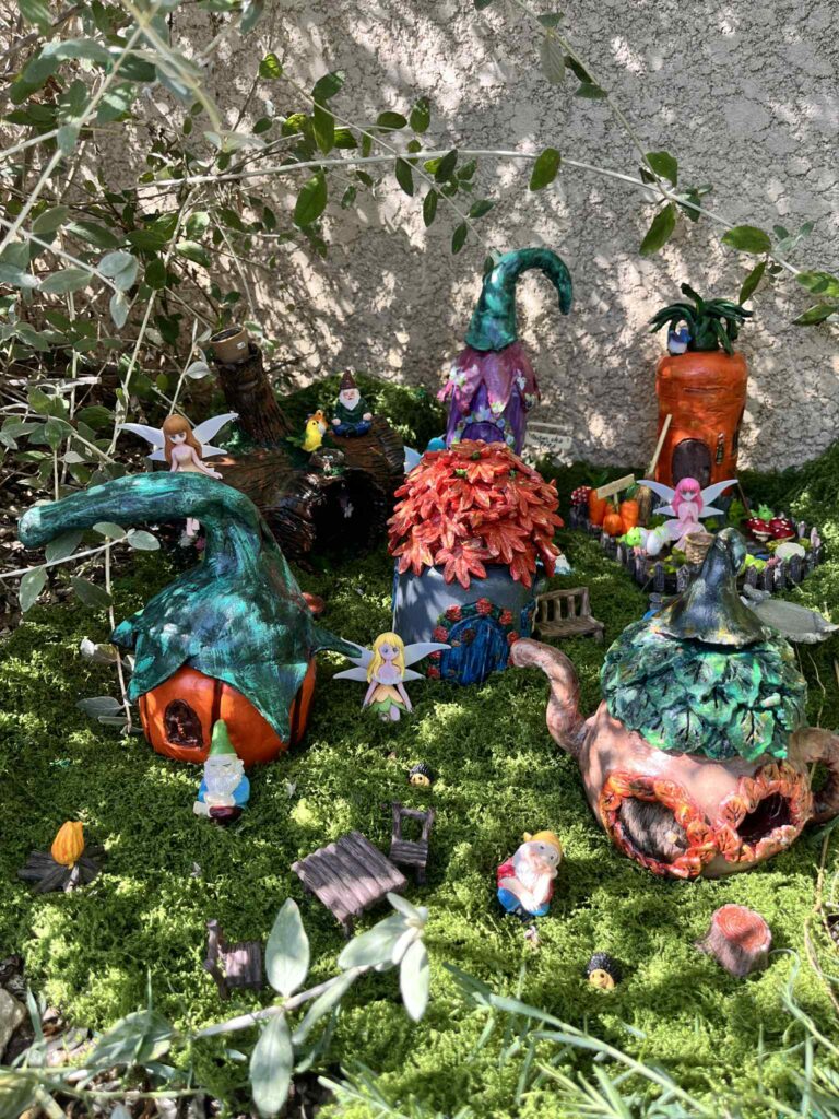 Le Village du Lys Enchanté : l’histoire d’un monde miniature village (22)